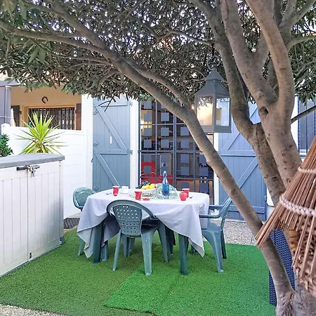 Les Amandines By Interhome Hébergement de vacances Le Barcarès